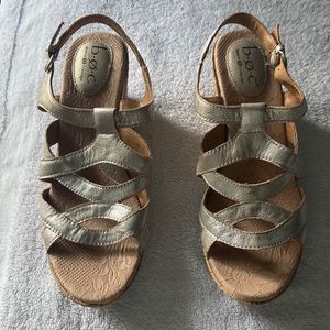 b.o.c Gold/Tan Leather Wedge Sandal